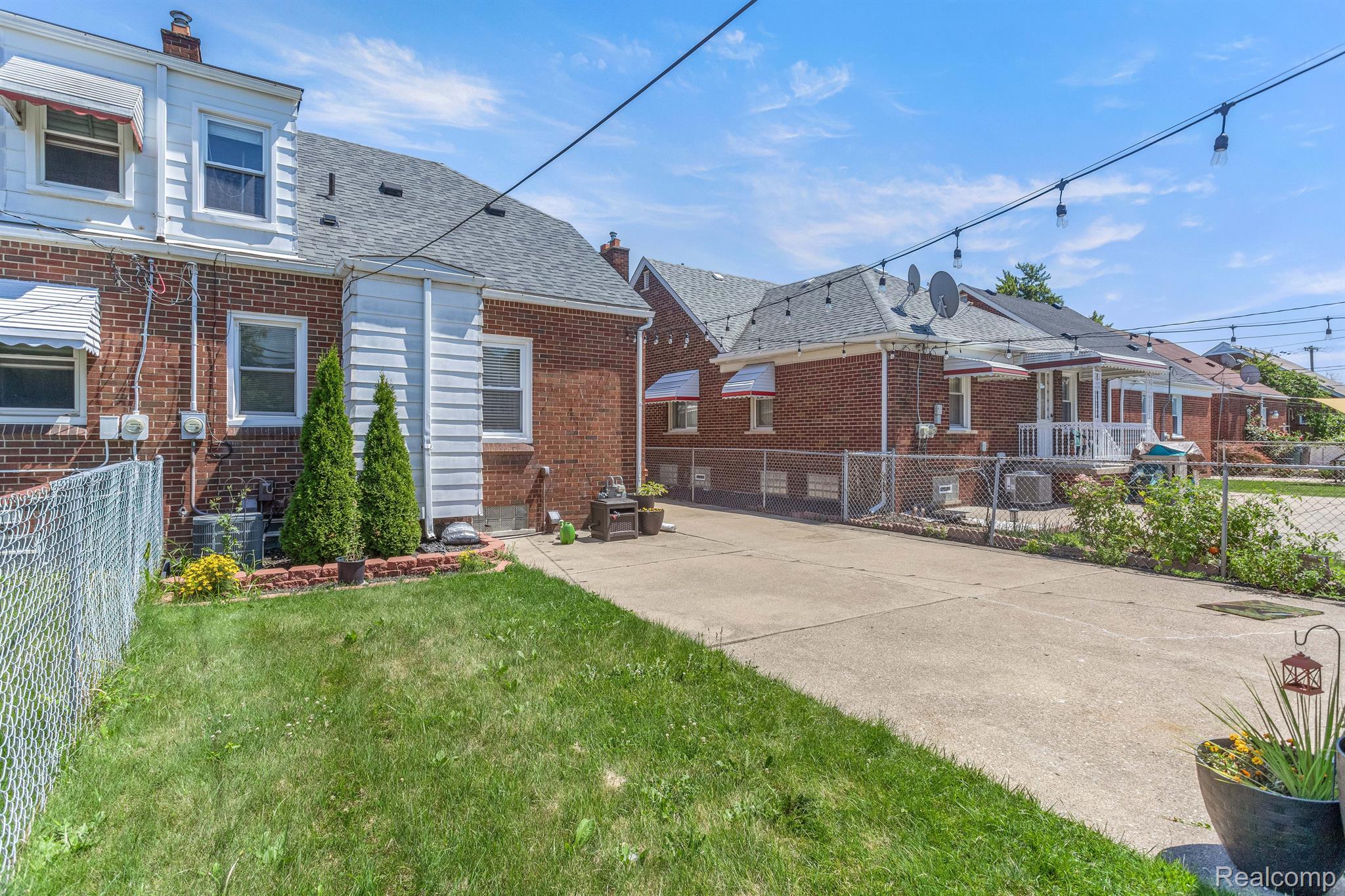 5453 Chase Road Dearborn, MI 48126 - Photo 30 of 32 Gallery Image 30