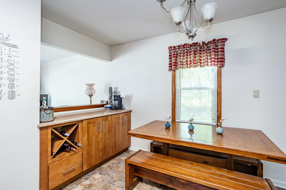 4666 Reynolds Road Jackson, MI 49201 - Photo 11 of 27 0N0A6136-HDR
