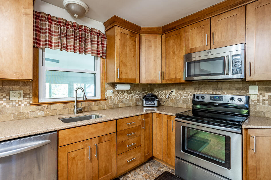 4666 Reynolds Road Jackson, MI 49201 - Photo 9 of 27 0N0A6129-HDR