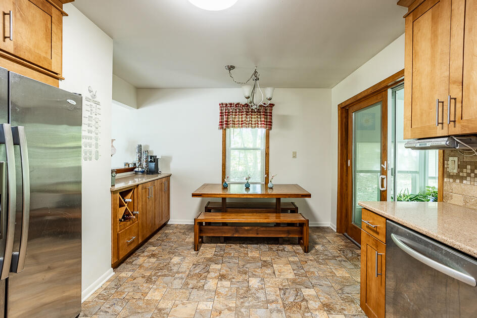 4666 Reynolds Road Jackson, MI 49201 - Photo 10 of 27 0N0A6133-HDR