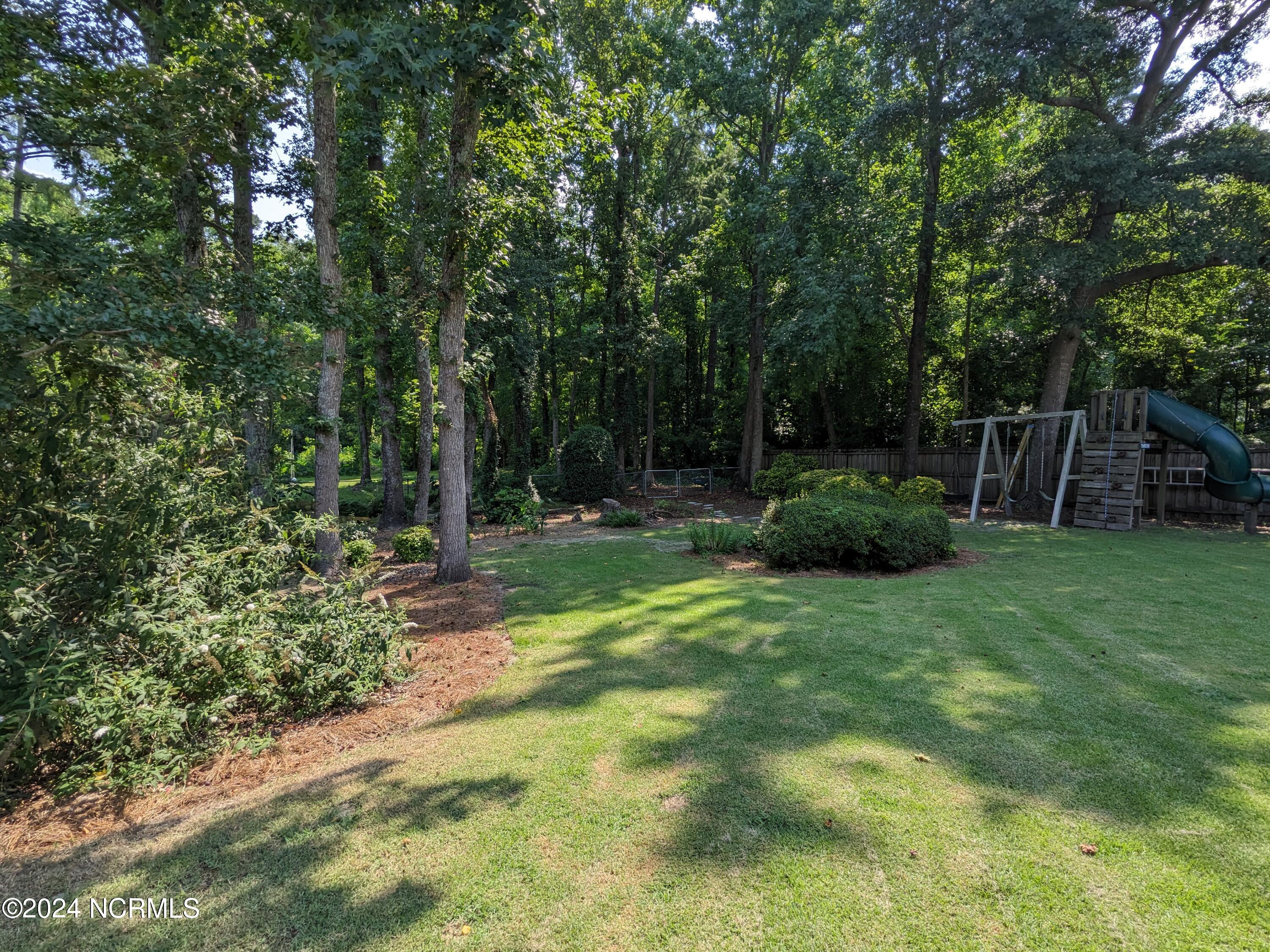6731 Creek Ridge Road Wilmington, NC 28411 - Photo 35 of 36 Luscious large Back Lard