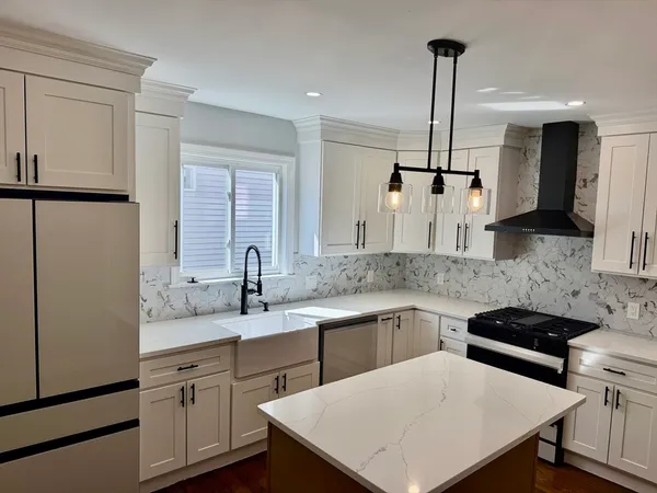 $619,000 | 60-62 Wellsmere Road, Unit 3, Boston, MA 02131