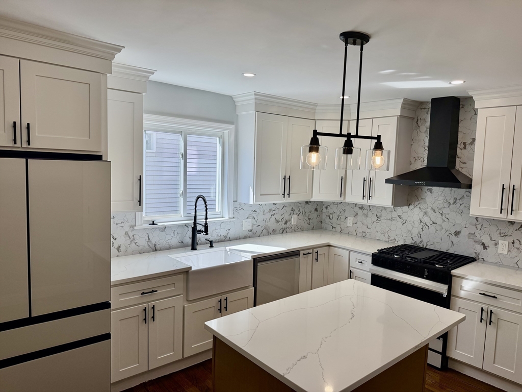 60-62 Wellsmere Road, Unit 3 Boston, MA 02131 - Photo 1 of 18
