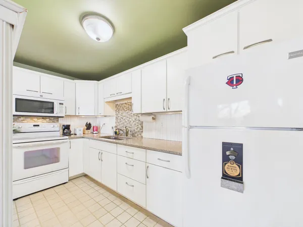 $225,000 | 104 Baycrest Road, Glenwood, MN 56334