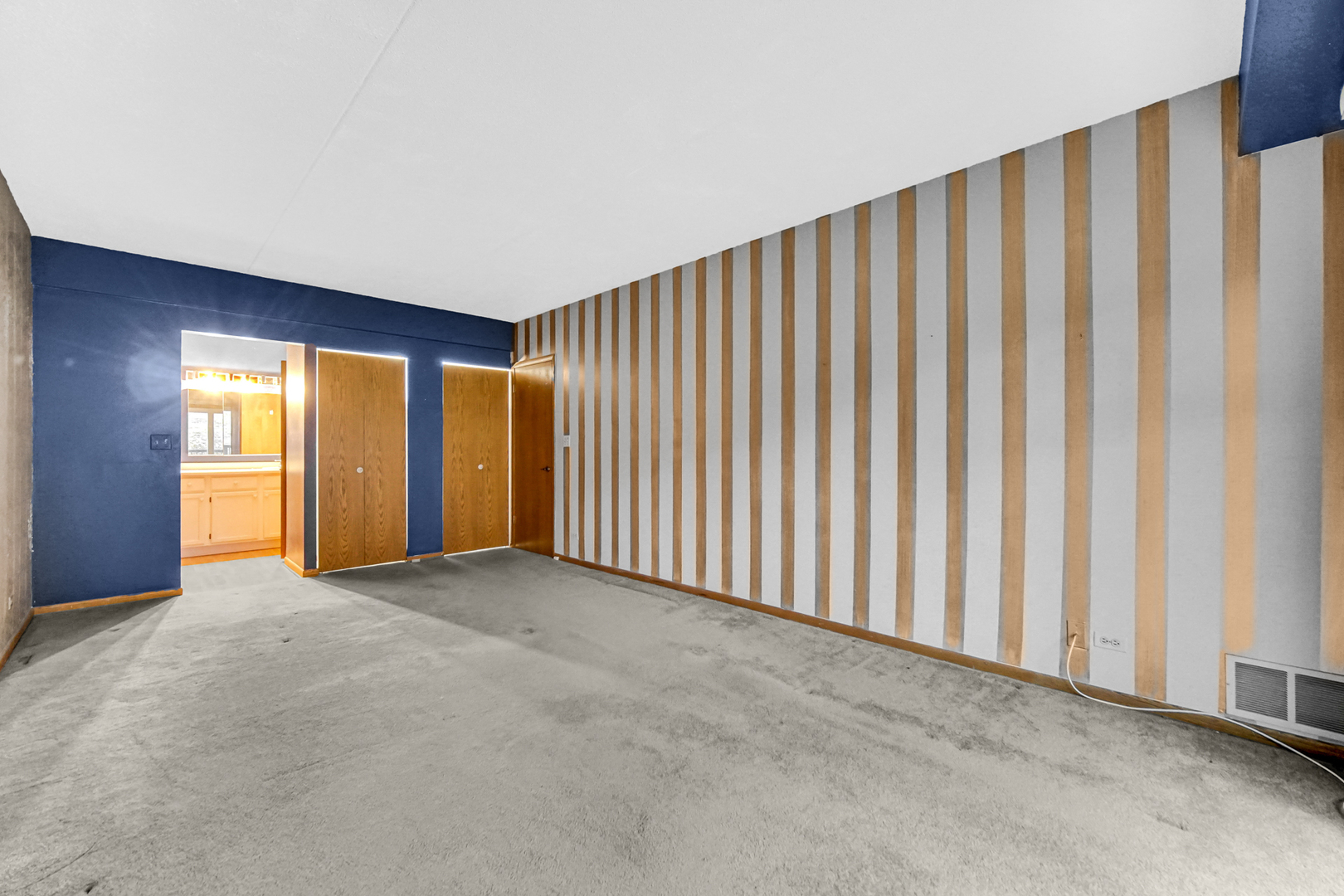 1502 Woodbridge Road, Unit 1E Joliet, IL 60436 - Photo 12 of 20 Gallery Image 12