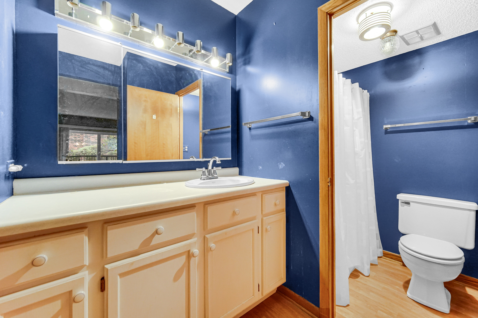 1502 Woodbridge Road, Unit 1E Joliet, IL 60436 - Photo 13 of 20 Gallery Image 13