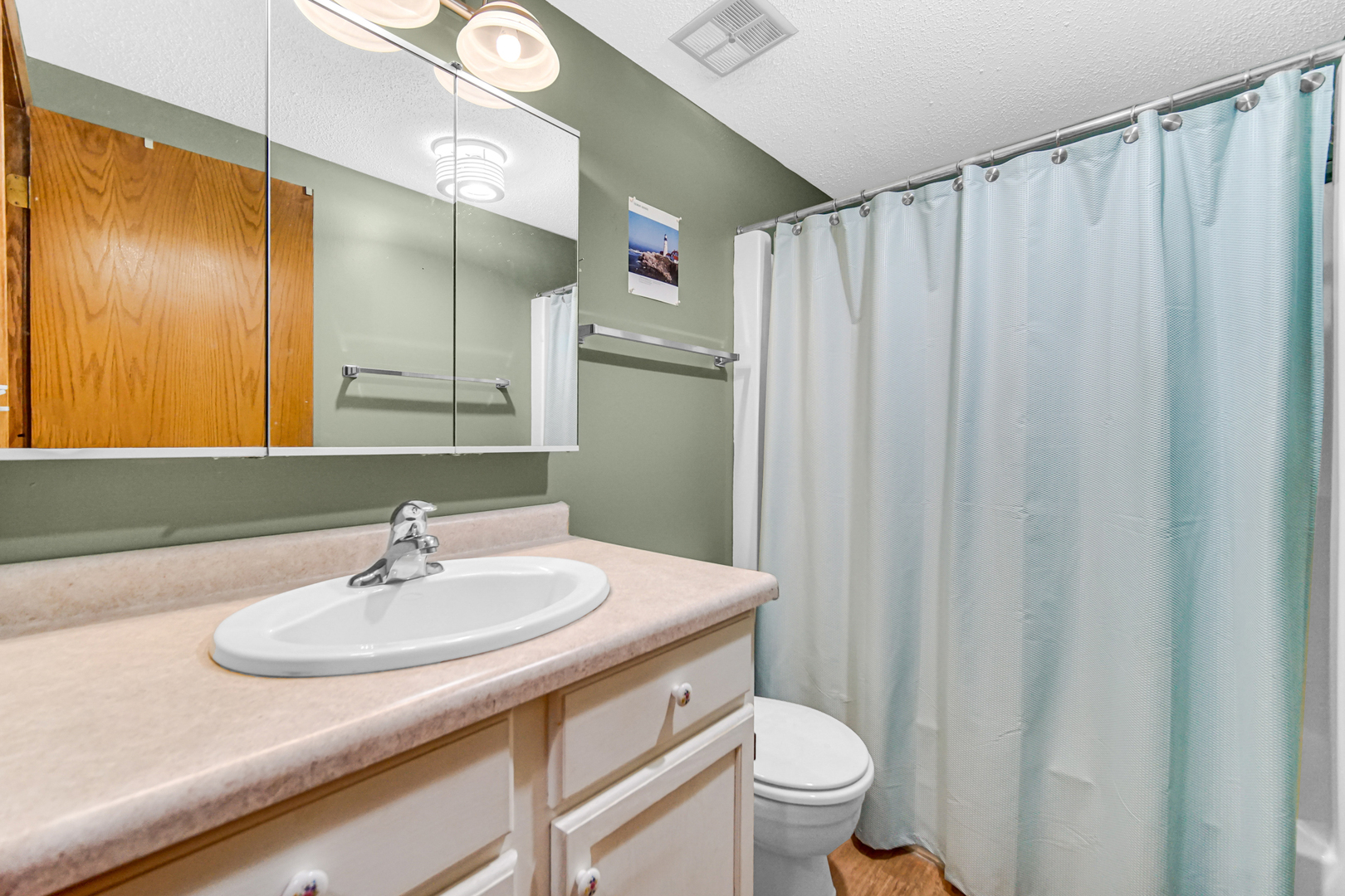 1502 Woodbridge Road, Unit 1E Joliet, IL 60436 - Photo 16 of 20 Gallery Image 16