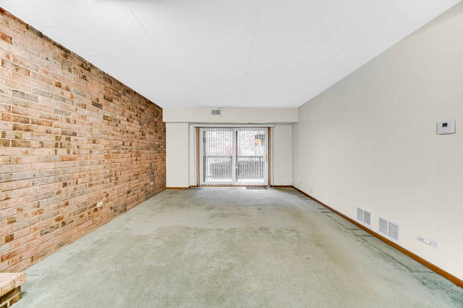 1502 Woodbridge Road, Unit 1E Joliet, IL 60436 - Photo 5 of 20 Gallery Image 5