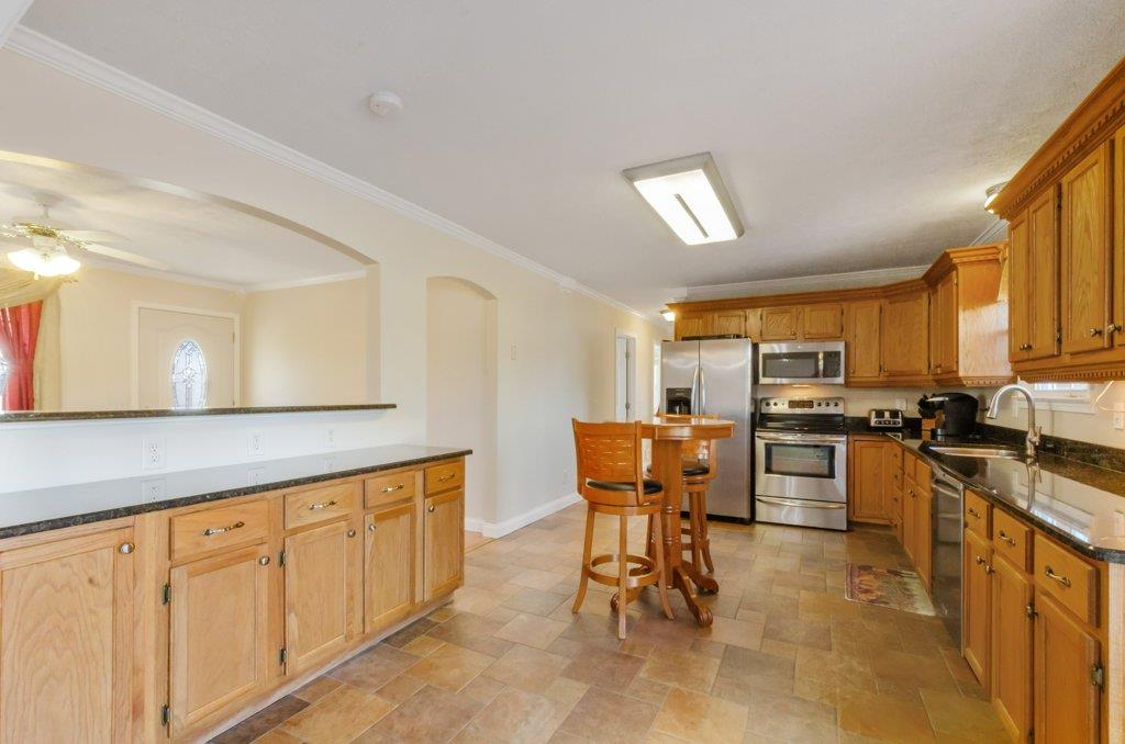 8462 Guthrie Road Cross Plains, TN 37049 - Photo 7 of 21 This home is SPOTLESS! Move in ready!