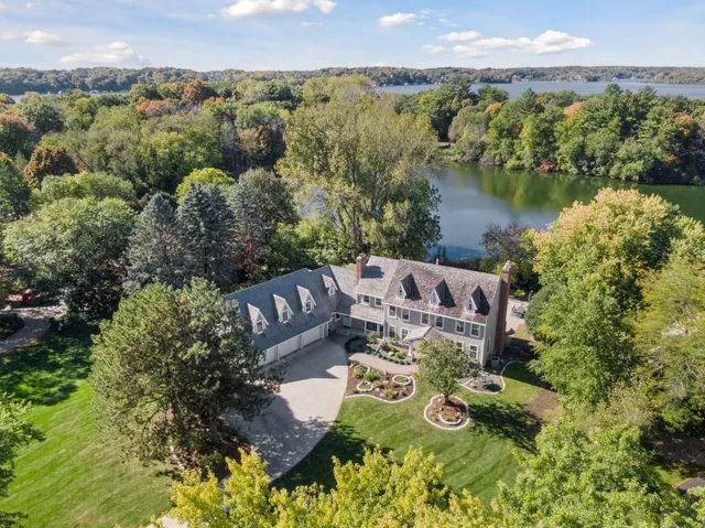 $2,400,000 | 28140 Boulder Bridge Drive, Shorewood, MN 55331