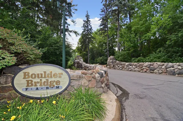 $2,400,000 | 28140 Boulder Bridge Drive, Shorewood, MN 55331