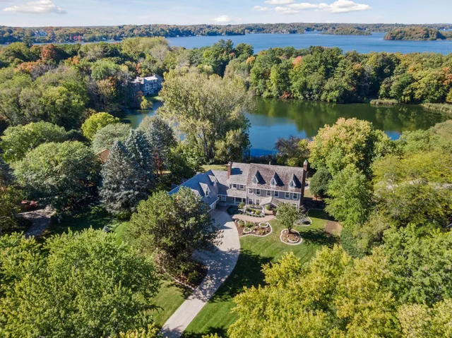 $2,400,000 | 28140 Boulder Bridge Drive, Shorewood, MN 55331