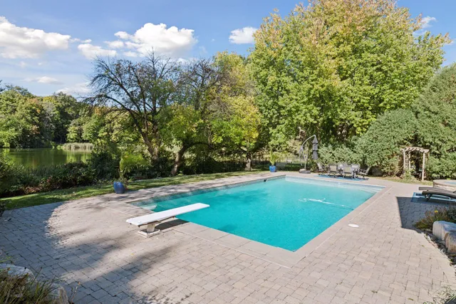 $2,400,000 | 28140 Boulder Bridge Drive, Shorewood, MN 55331