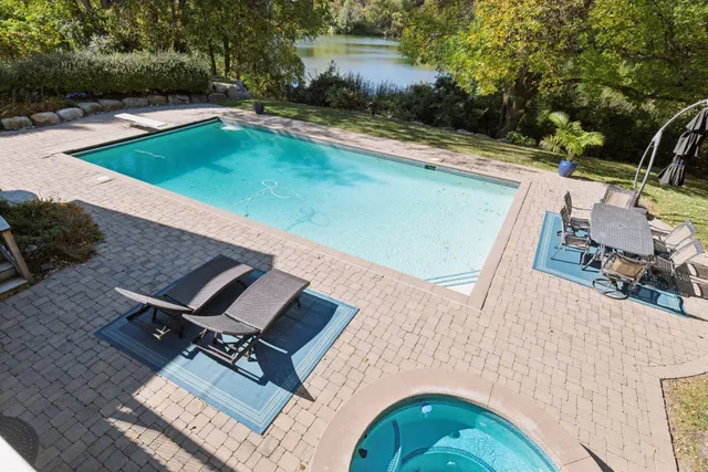 $2,400,000 | 28140 Boulder Bridge Drive, Shorewood, MN 55331