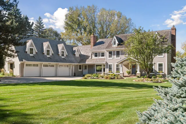 $2,400,000 | 28140 Boulder Bridge Drive, Shorewood, MN 55331