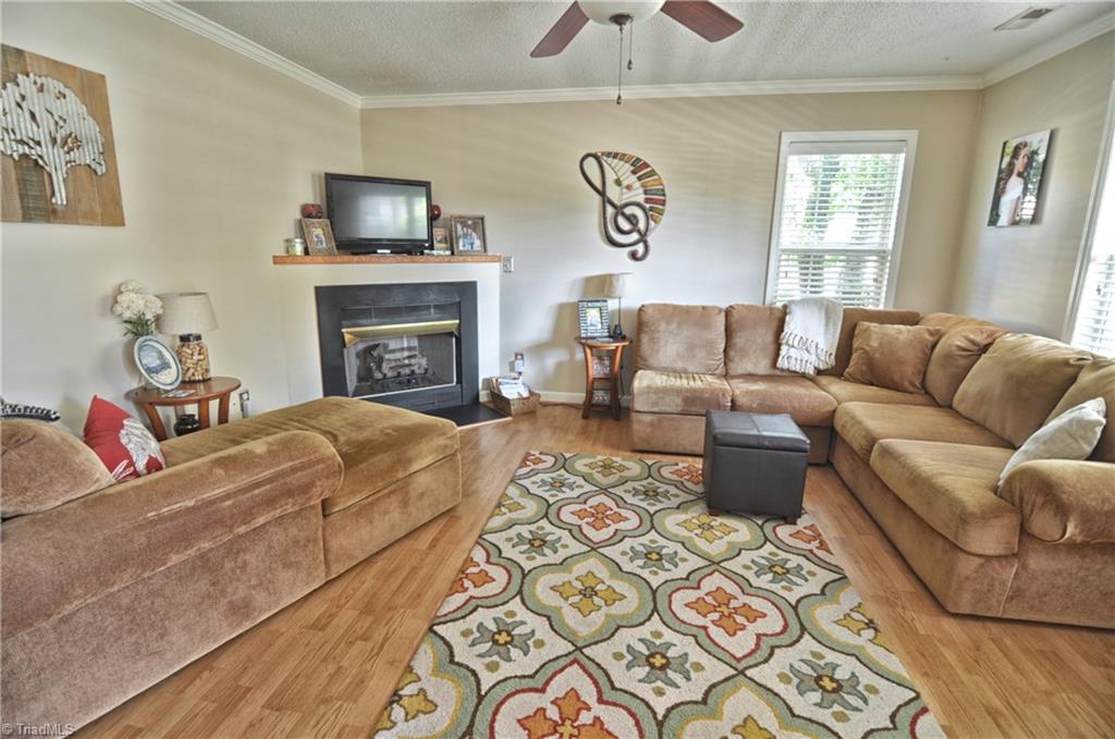 5040 Springhouse Farm Road Winston-Salem, NC 27107 - Photo 4 of 17 Gallery Image 4