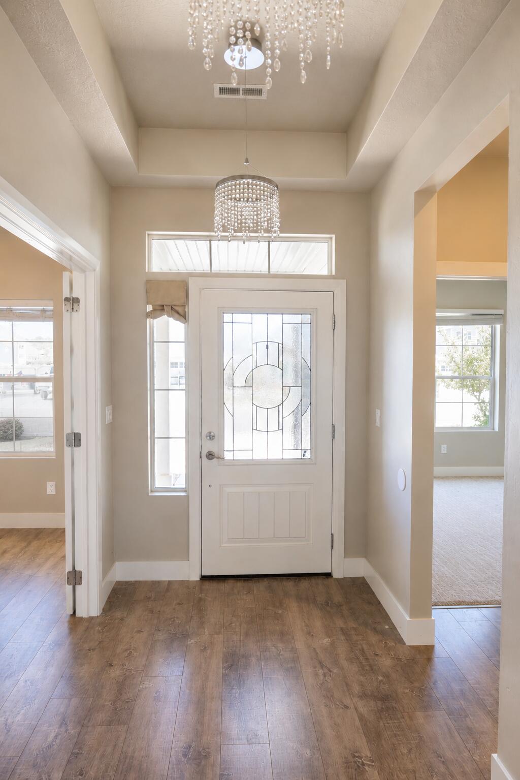 94 North Windsor Road Cedar City, UT 84720 - Photo 6 of 57 Entryway