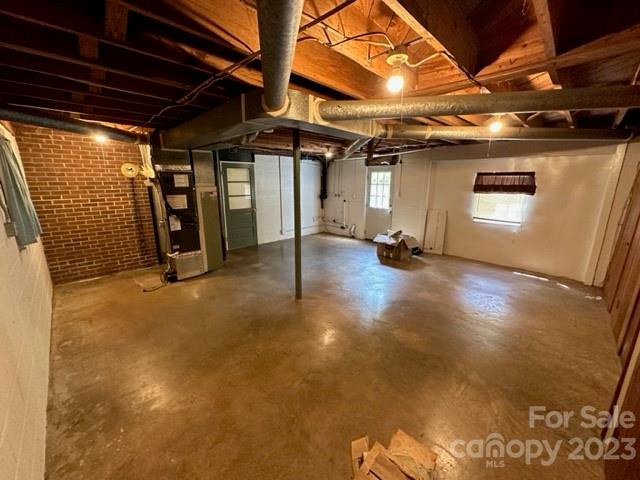 4627 Springs Road Conover, NC 28613 - Photo 16 of 19 Gallery Image 16