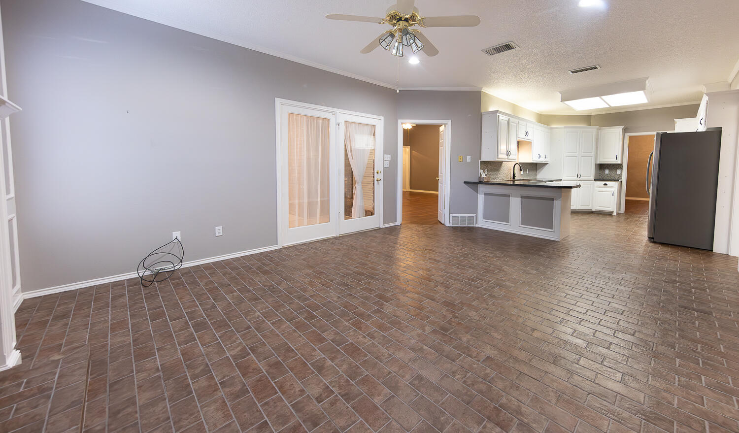 8508 Raleigh Avenue Lubbock, TX 79424 - Photo 6 of 28 6