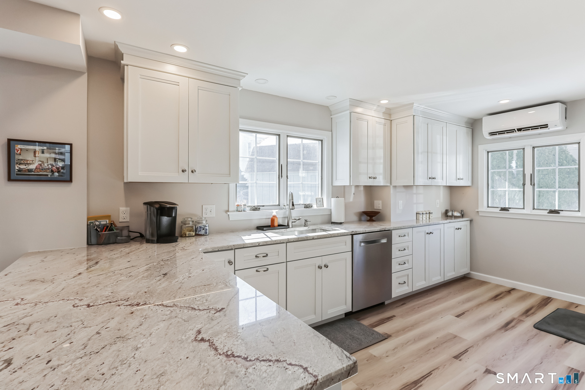 29 W Walk Clinton, CT 06413 - Photo 5 of 28