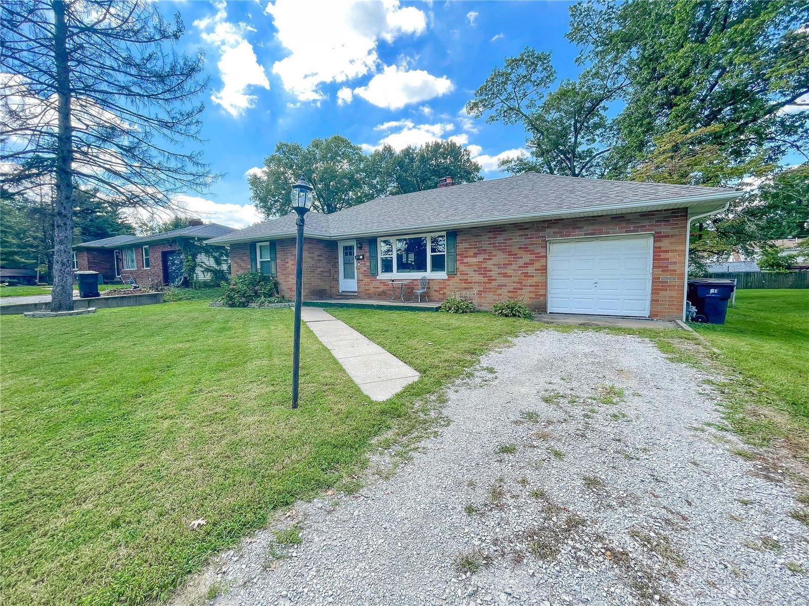 20 Friendly Drive Belleville, IL 62226 - Photo 4 of 29