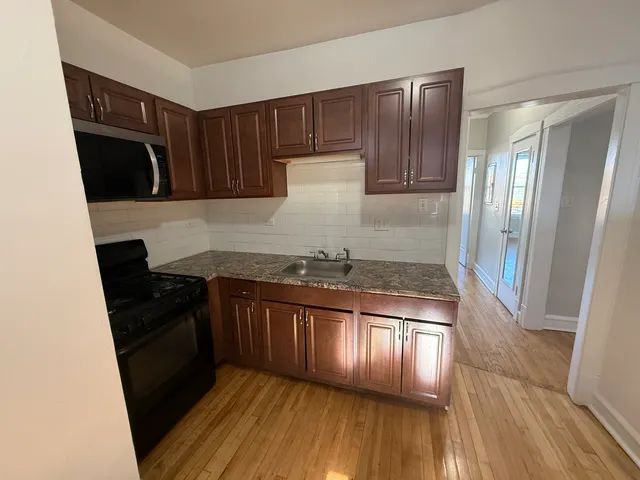 $1,295 | 2206 South 57th Avenue, Unit 3, Cicero, IL 60804