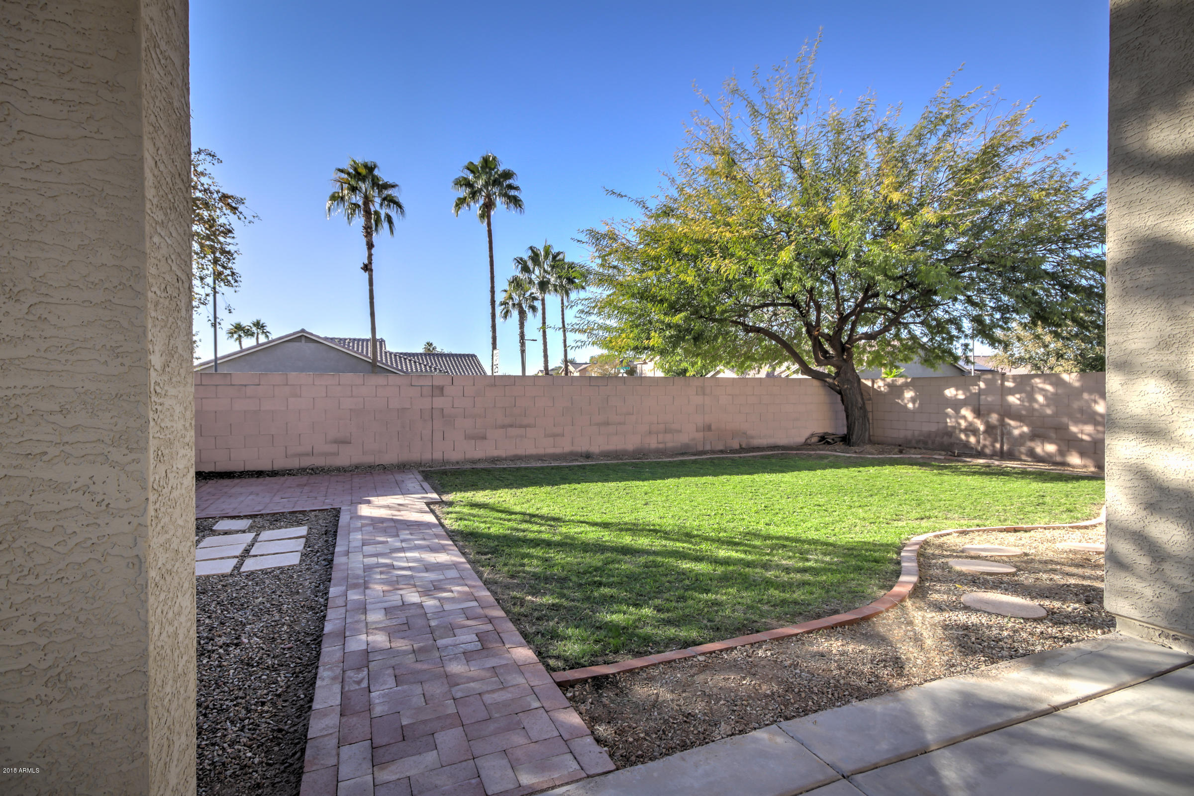 1986 South Oak Street Gilbert, AZ 85233 - Photo 32 of 37 1986 S Oak St-48