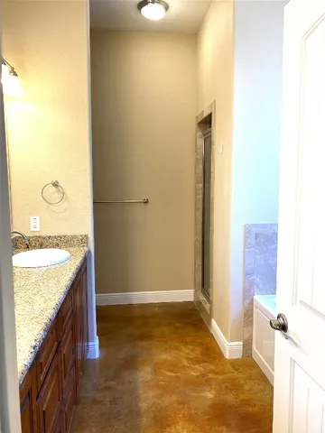 $2,295 | 132 Akaloa Drive, Bastrop, TX 78602