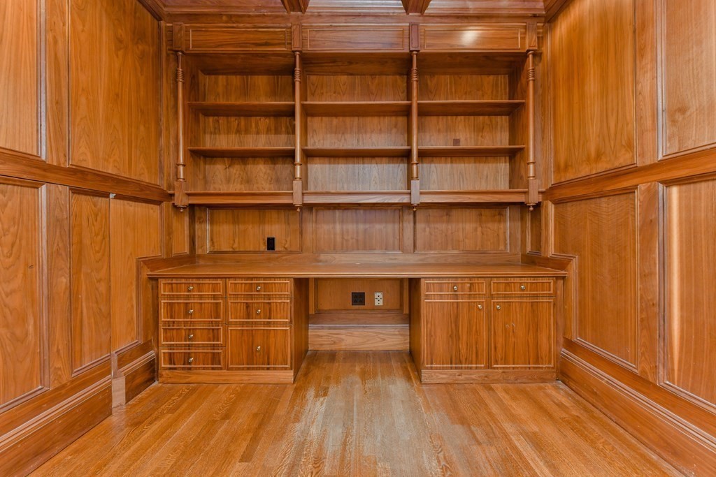 17 Willow Street, Unit 1 Boston, MA 02108 - Photo 14 of 35 a view of walk in closet with empty racks