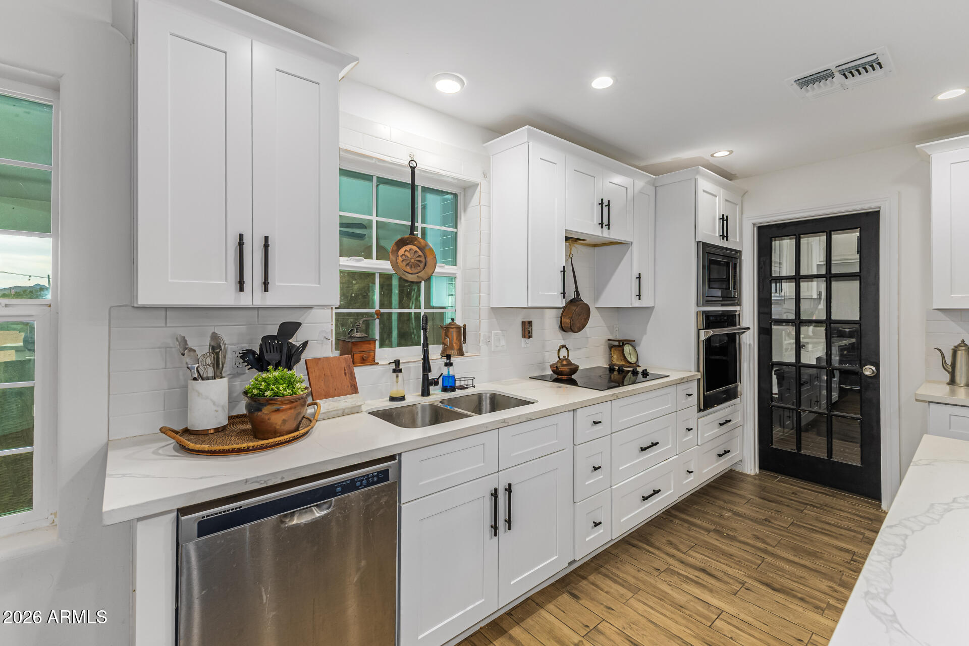 16732 West White Wing Road Surprise, AZ 85387 - Photo 48 of 56 18 White