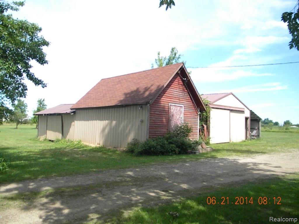 1071 East Applegate Road Sandusky, MI 48471 - Photo 7 of 7 DSCN4760.jpg
