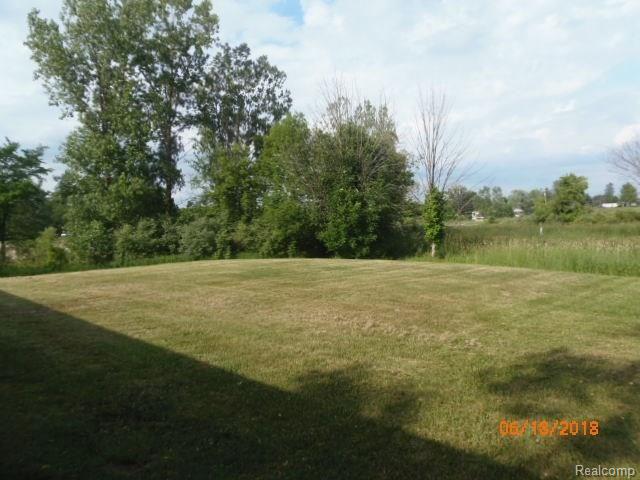 4430 North Burkhart Road Howell, MI 48855 - Photo 11 of 12 P6180178.JPG