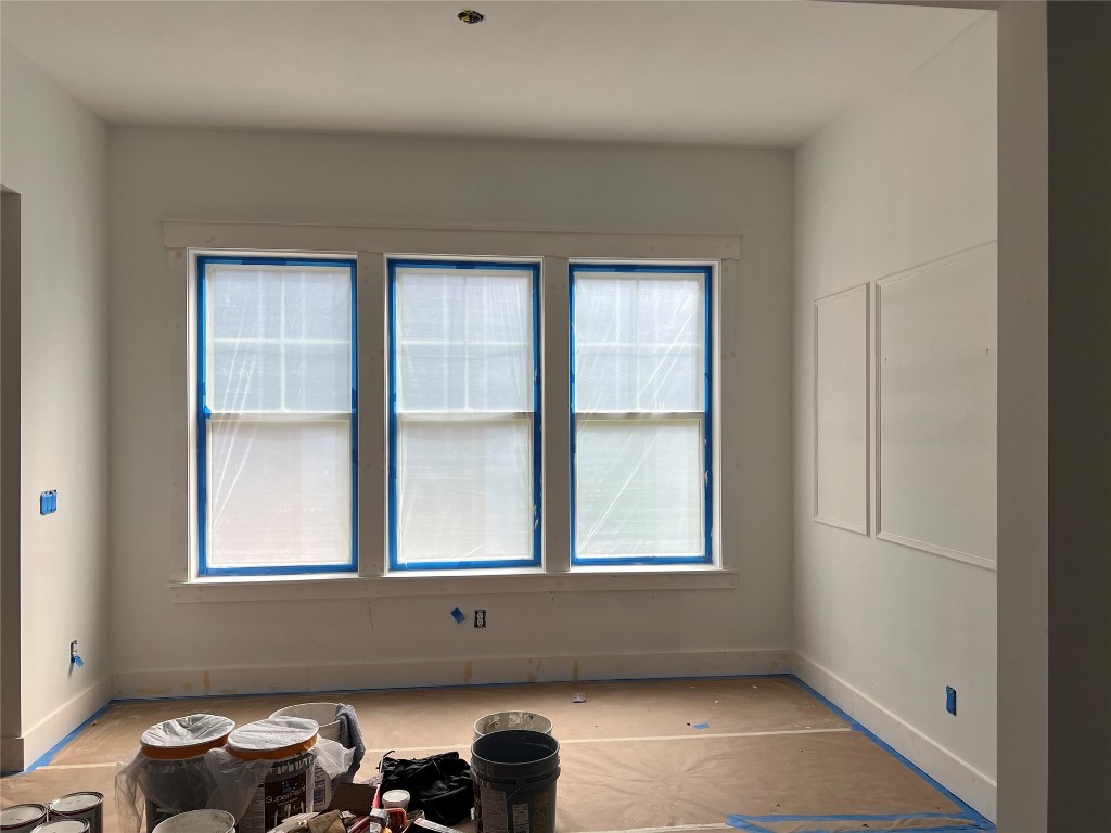 766 Adams Road Fernandina Beach, FL 32034 - Photo 6 of 31 a room with furniture and two window