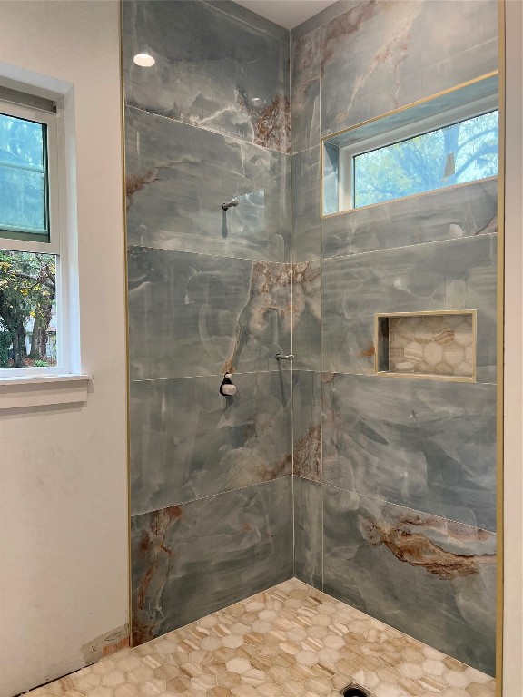 766 Adams Road Fernandina Beach, FL 32034 - Photo 10 of 31 a bathroom with a shower