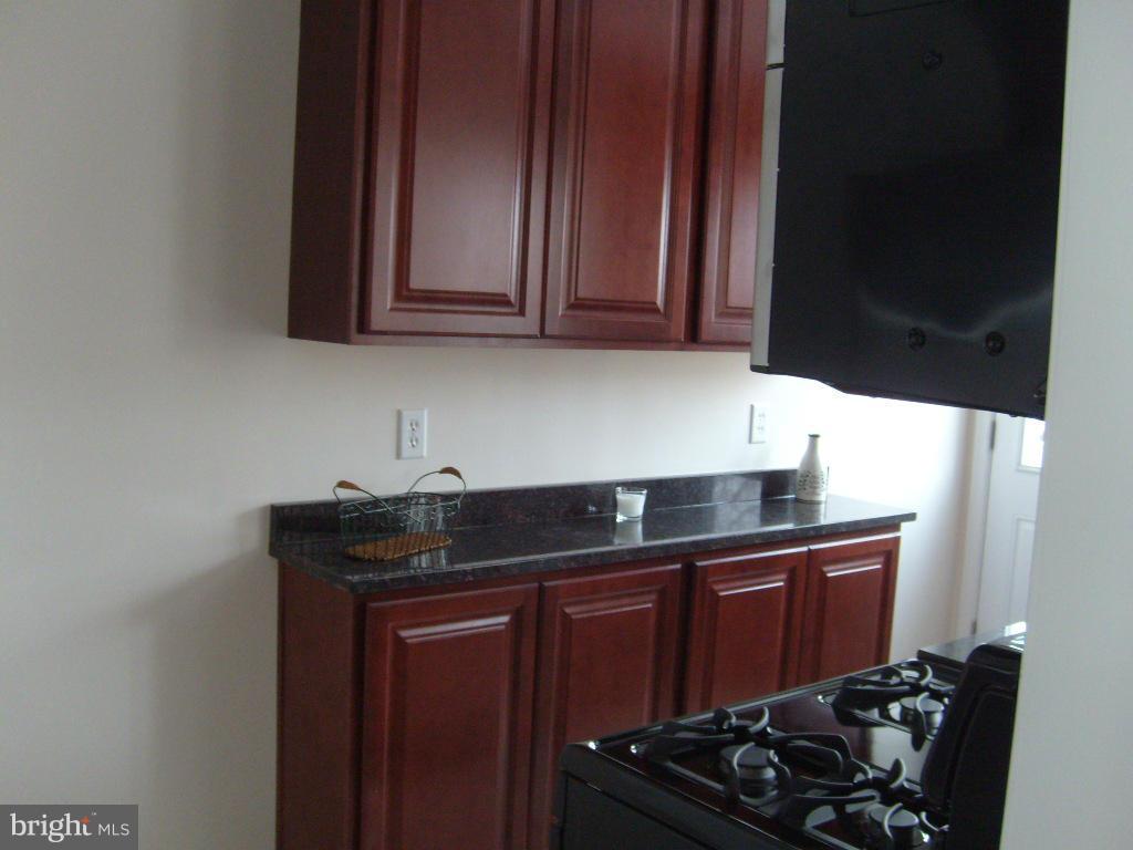 726 Old Riverside Road Baltimore, MD 21225 - Photo 11 of 22 Kitchen