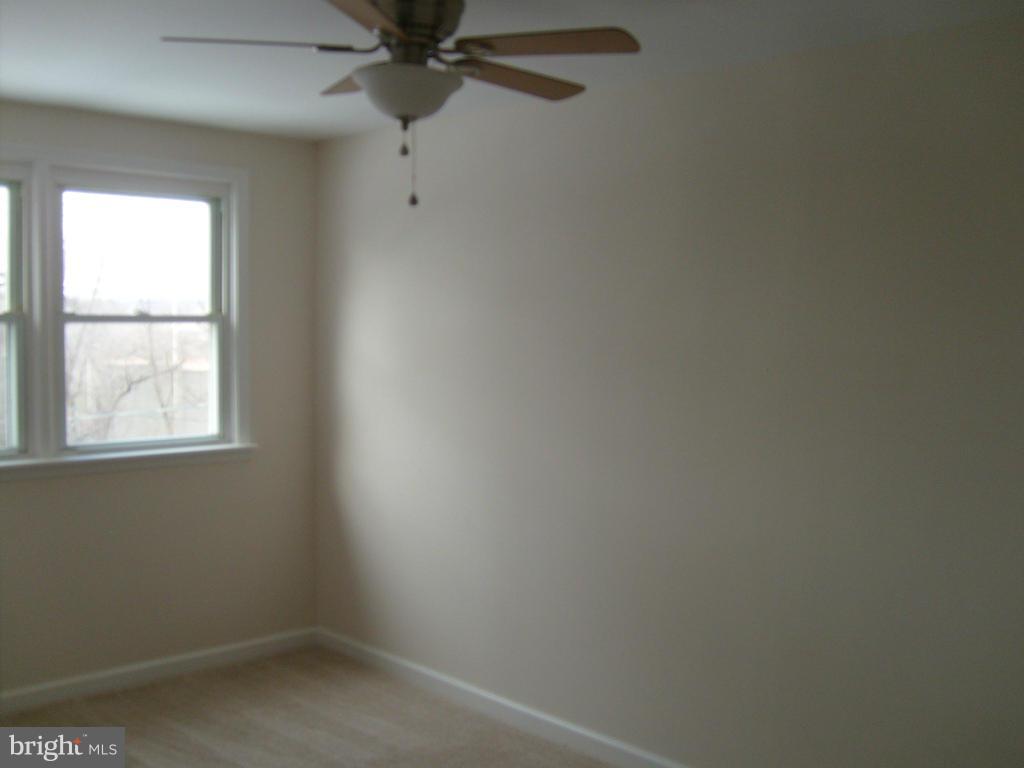726 Old Riverside Road Baltimore, MD 21225 - Photo 19 of 22 Bath (Master)