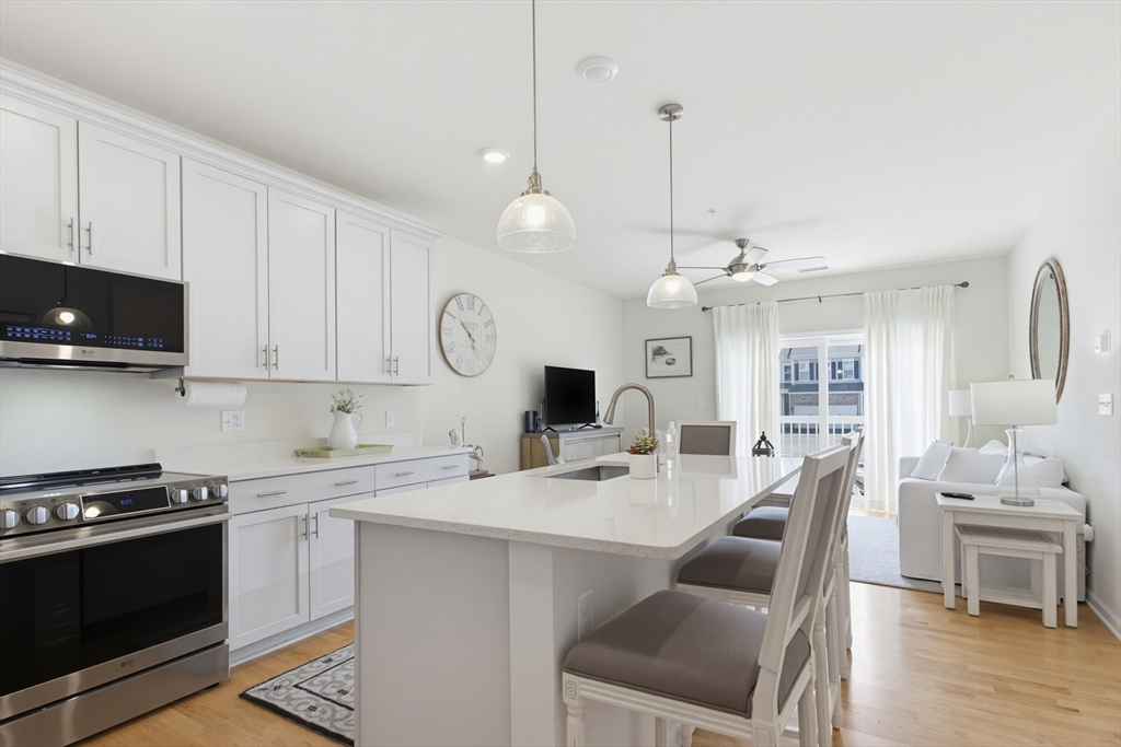 401 Emery Lane, Unit 106 Sudbury, MA 01776 - Photo 1 of 33