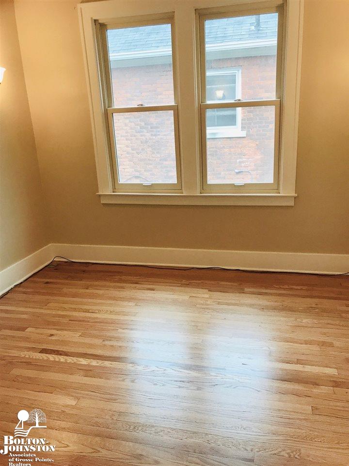 980 Nottingham Road Grosse Pointe, MI 48230 - Photo 4 of 17