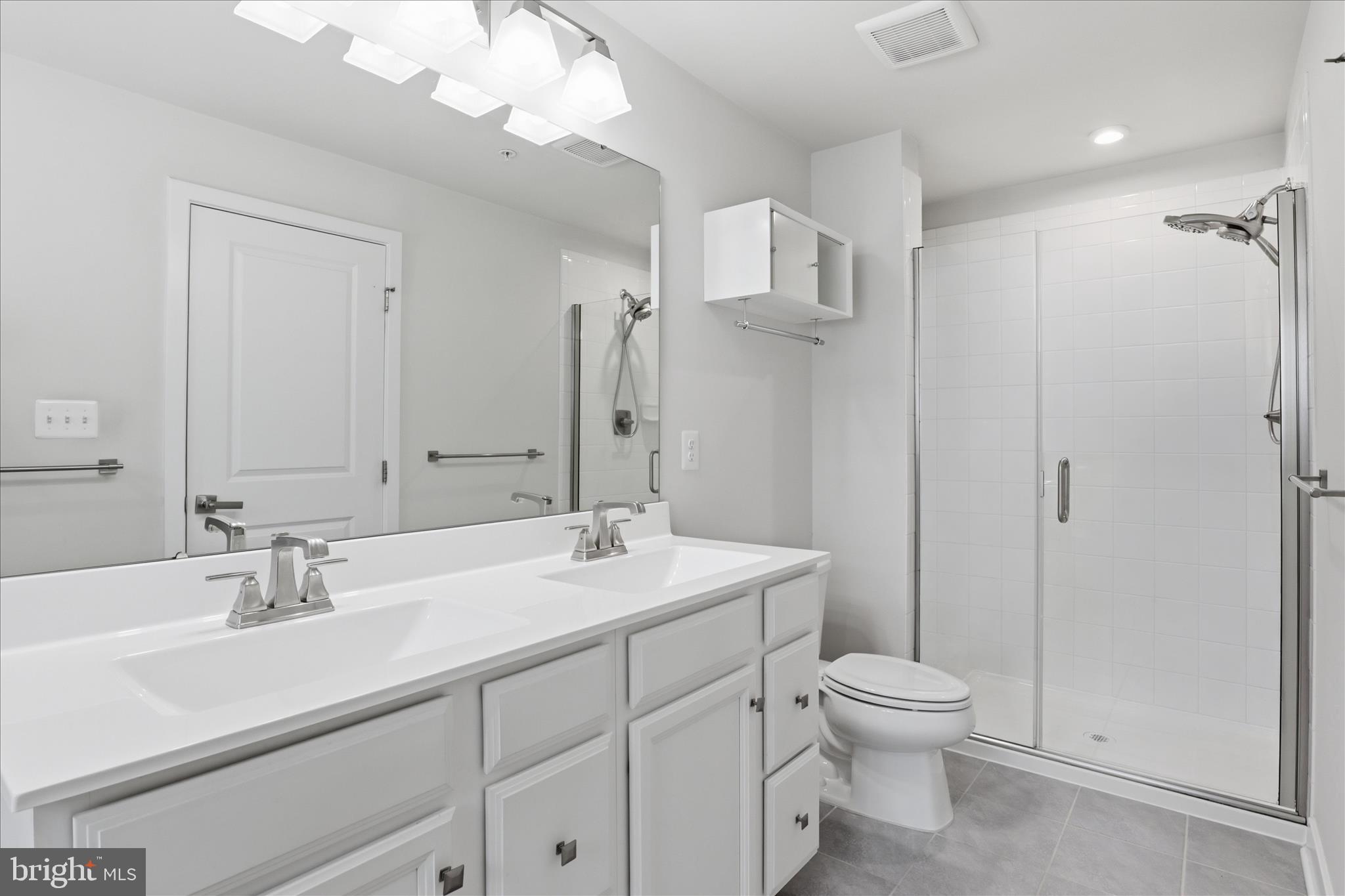 4702 Towne Park Road Suitland, MD 20746 - Photo 25 of 46 Primary Bath