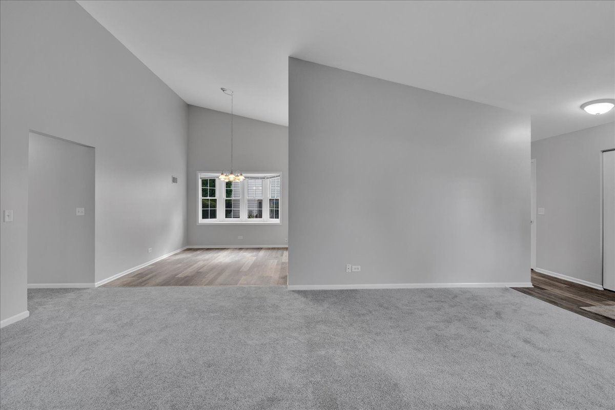 1049 Oswego Road Naperville, IL 60540 - Photo 8 of 27