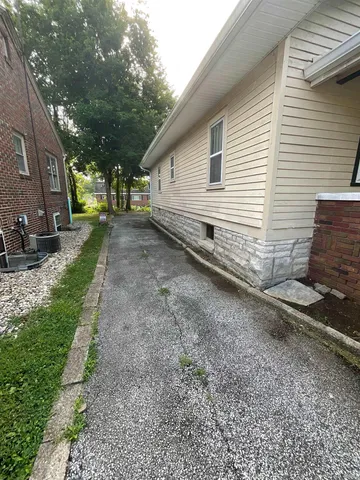 $525,000 | 420 North Lincoln Street, Bloomington, IN 47408