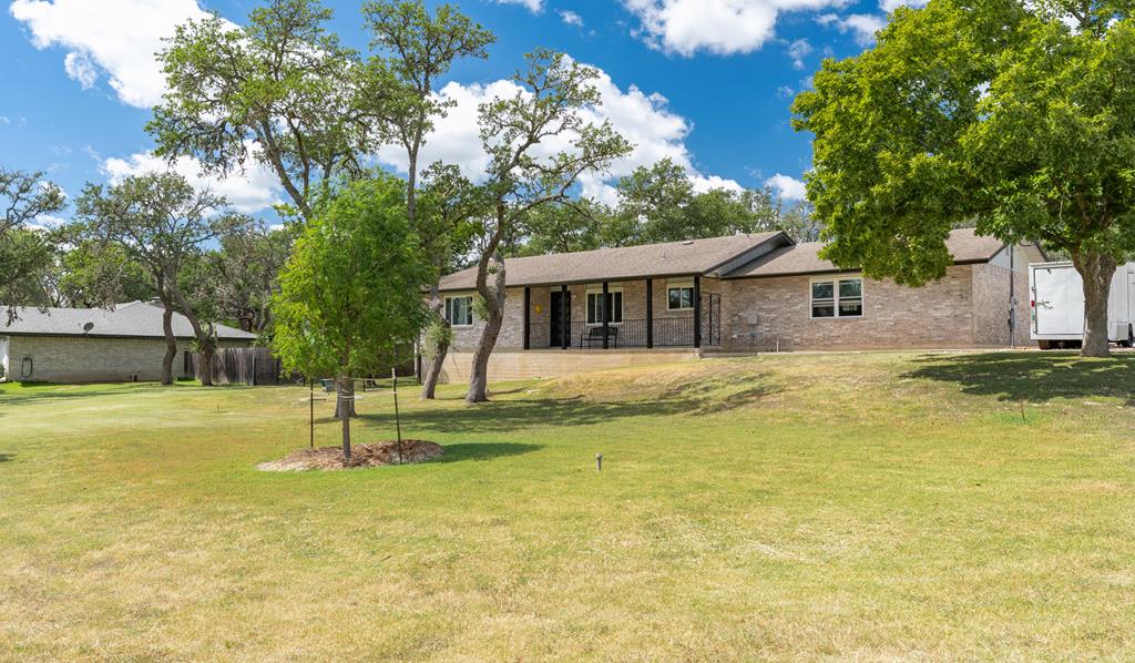 140 Forest Circle Kerrville, TX 78028 - Photo 1 of 1 Main View