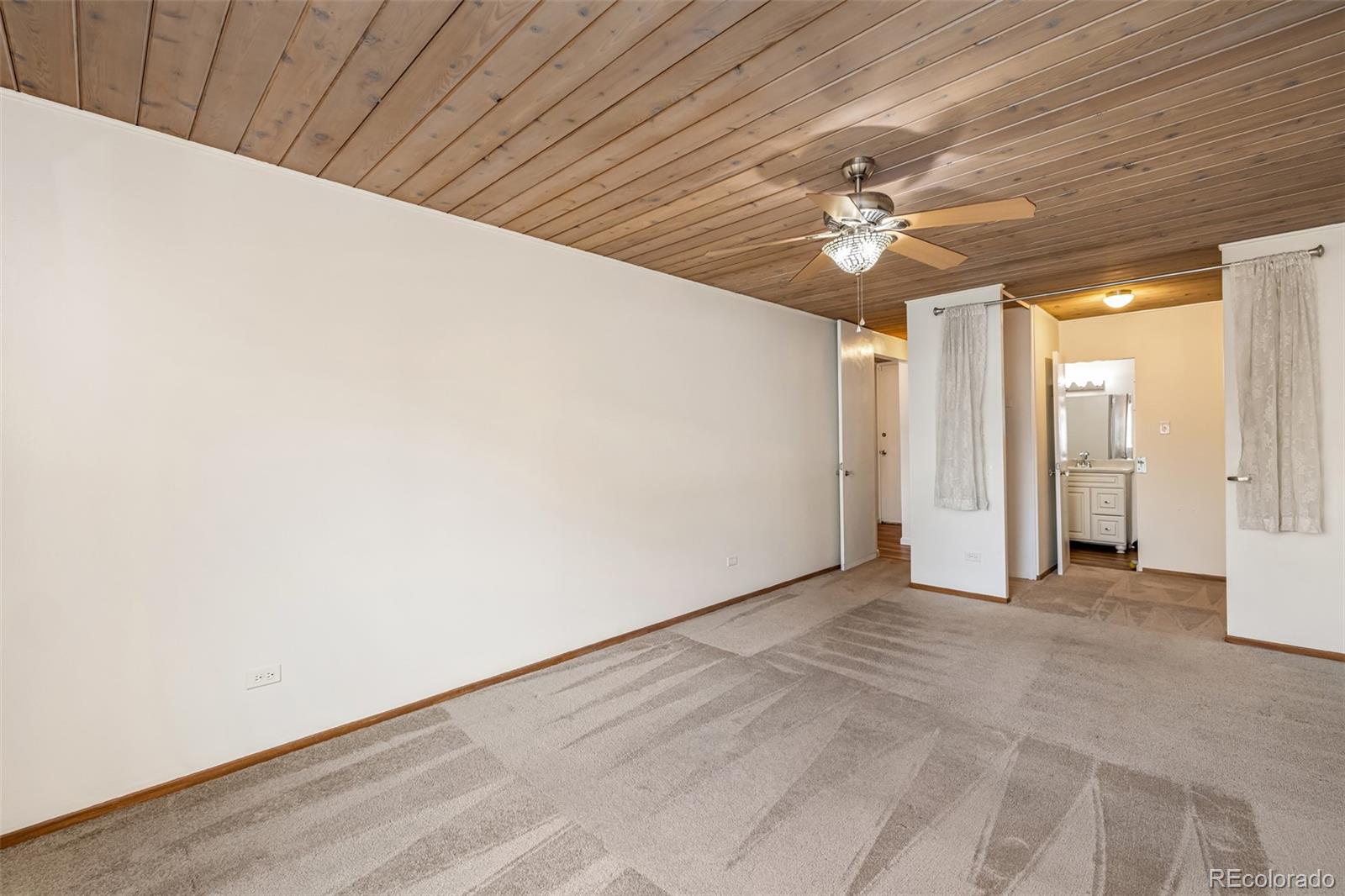 715 South Clinton Street, Unit 4A Denver, CO 80247 - Photo 15 of 32