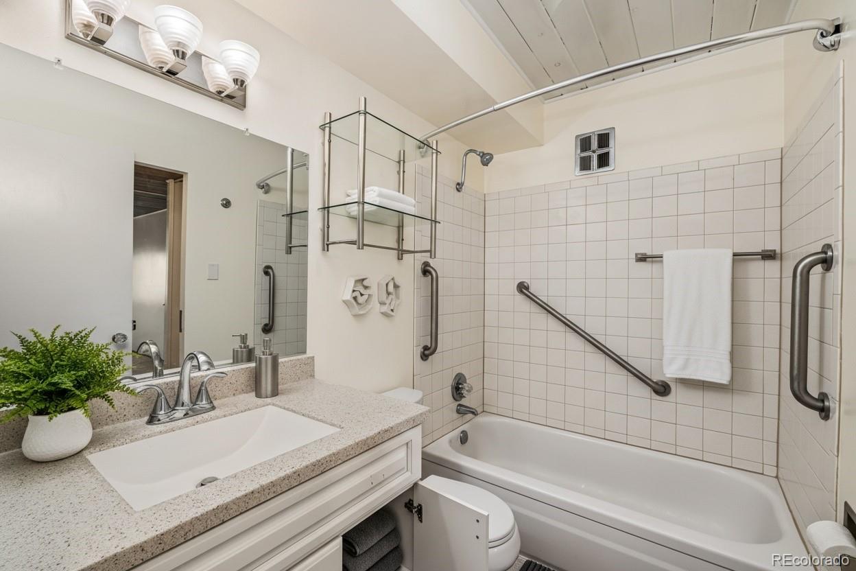 715 South Clinton Street, Unit 4A Denver, CO 80247 - Photo 21 of 32