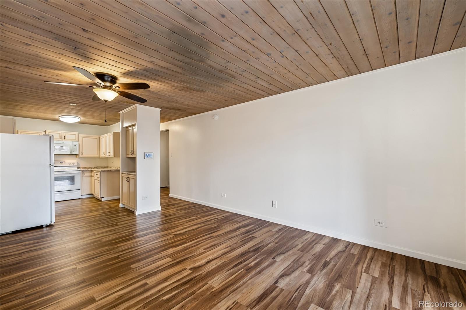 715 South Clinton Street, Unit 4A Denver, CO 80247 - Photo 5 of 32