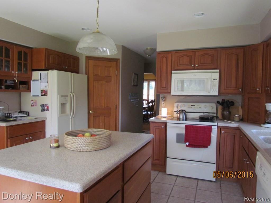 7495 Mayville Road Marlette, MI 48453 - Photo 3 of 24 7495 Mayville Road interior photos taken 5.6 (14)