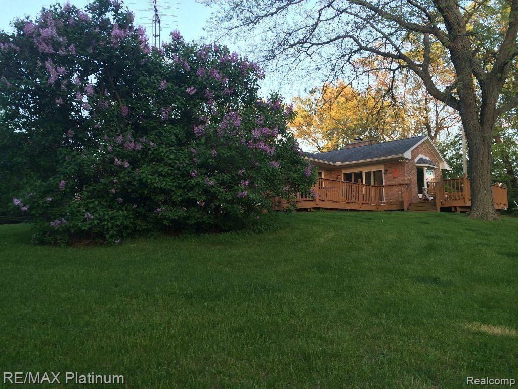 333 North Eager Road Howell, MI 48843 - Photo 2 of 28 Eager8.JPG