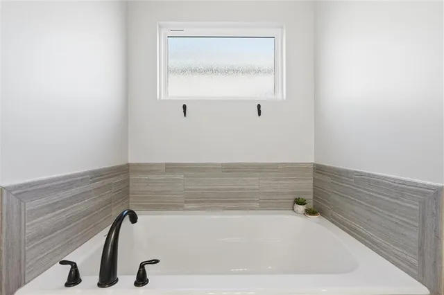 $425,000 | 10020 North Lawn Avenue, Kansas City, MO 64156