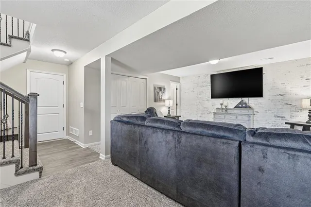 $425,000 | 10020 North Lawn Avenue, Kansas City, MO 64156