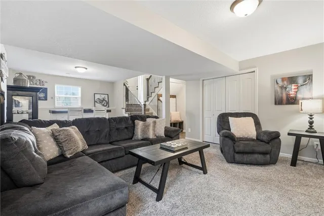 $425,000 | 10020 North Lawn Avenue, Kansas City, MO 64156